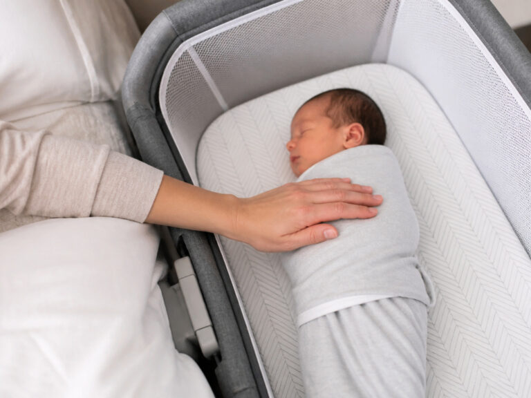 Why Does My Newborn Only Want to Sleep on Me? Key Reasons